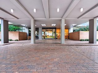 15 Greenway Plz UNIT 2A, Houston, TX 77046