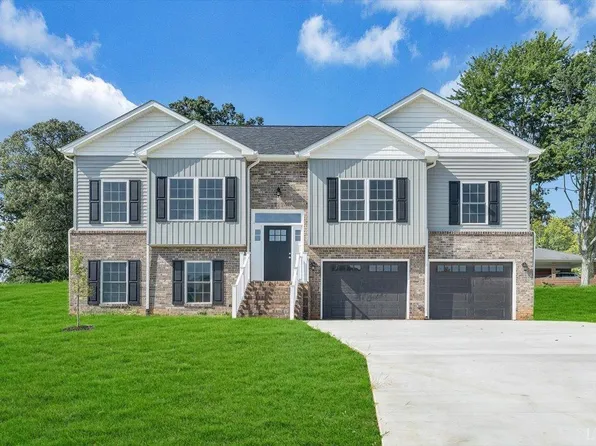 1074 Wild Fox Ct, Lynchburg, VA 24503