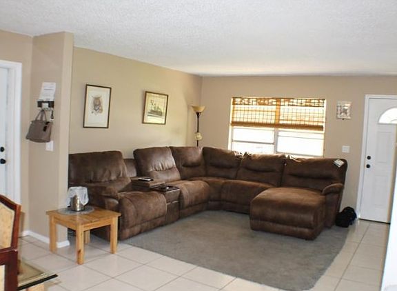 3rd image of 6517 Aladdin Dr