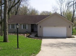 26885 104th St, Trevor, WI 53179