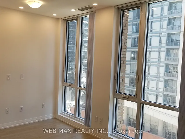 8 Widmer St #1207 — Photo 11