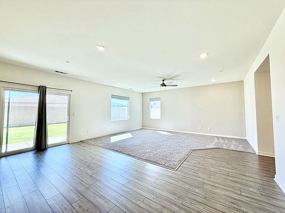 3rd image of 80425 Enclave Ct