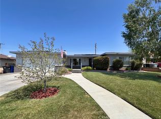 490 Myrtlewood Dr, Calimesa, CA 92320