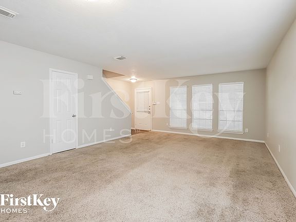 4th image of 22543 Williamschase Dr