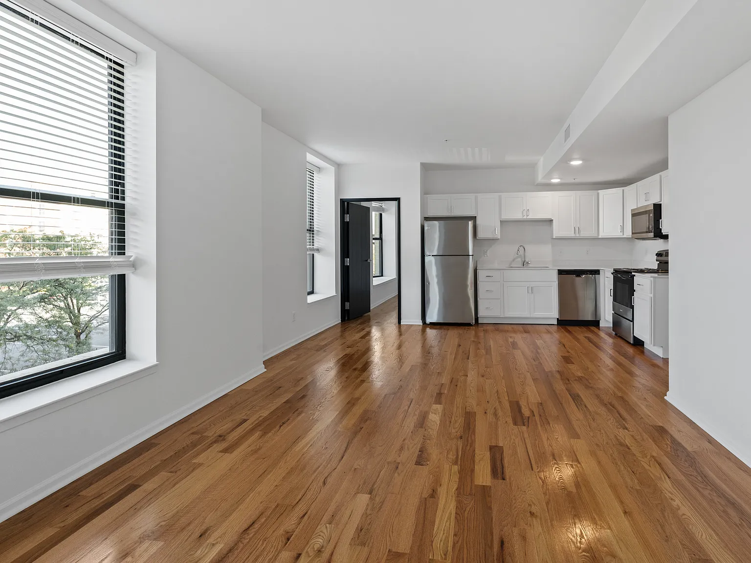 Rink Savoy Apartments — Photo 2