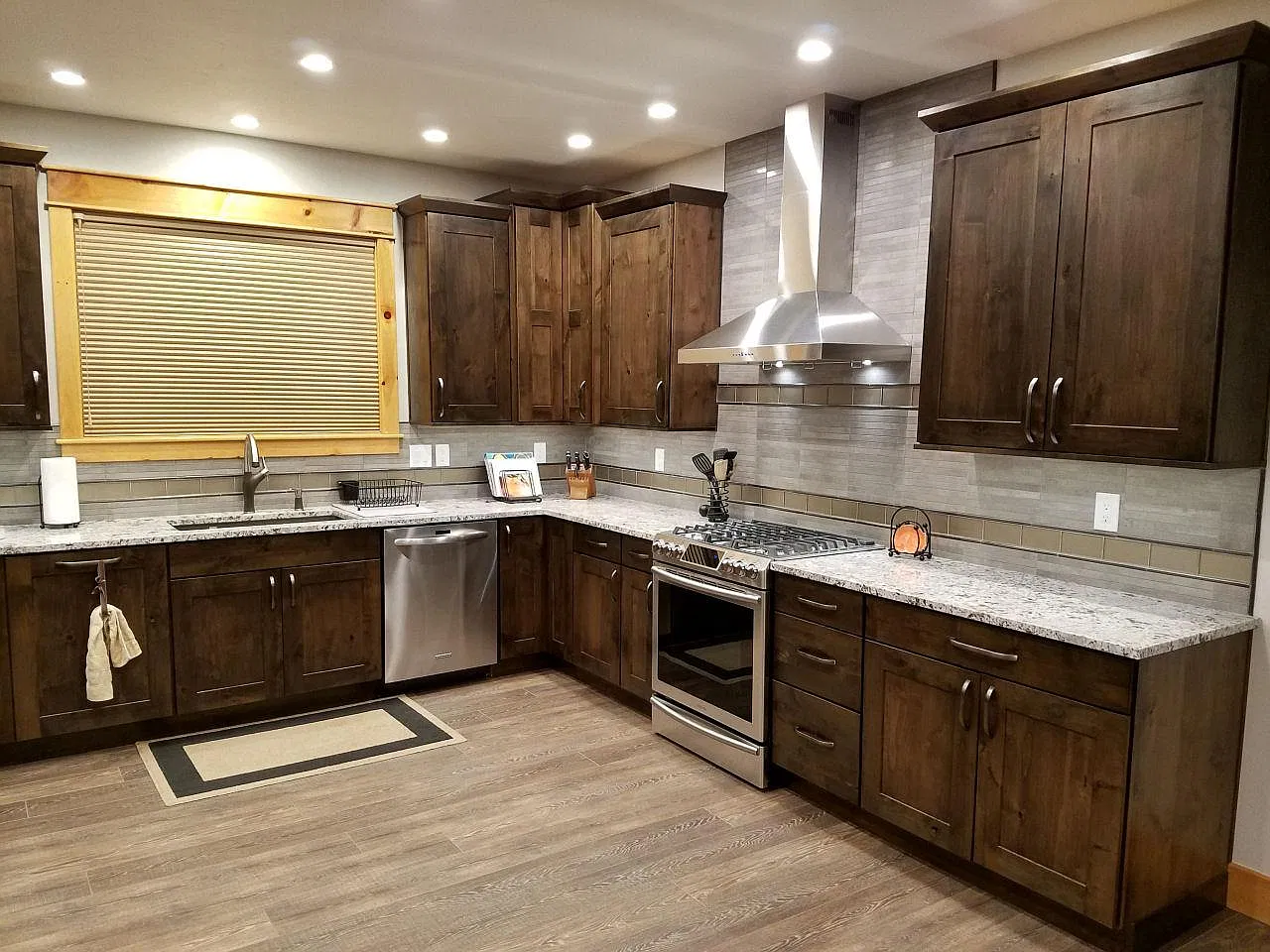 5 bed, 3.5 bath, 145 sqft, $1,275 — Photo 4