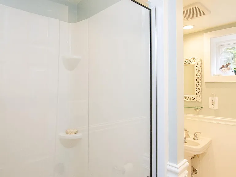 204 S Ivy St — Photo 21