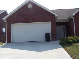 1108 Harbin Ridge Ln, Knoxville, TN 37909