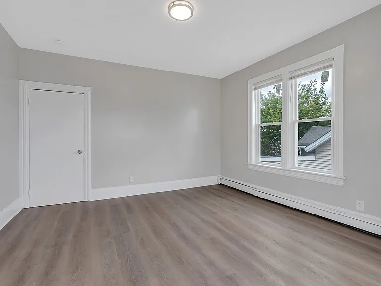 96 Centre St #2 — Photo 10