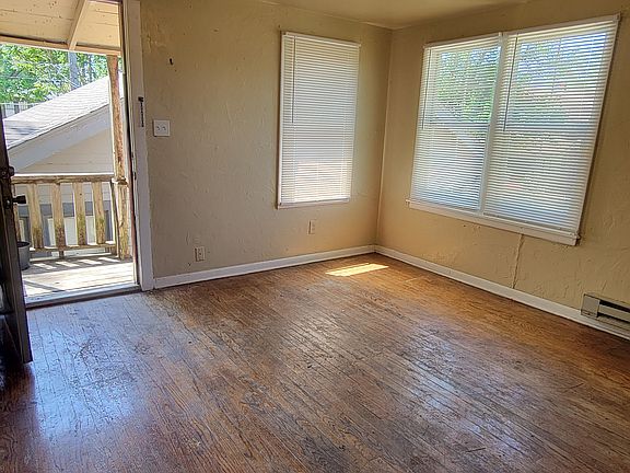 2nd image of 1314 N Ellison Ave