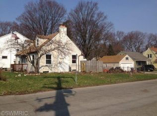 1523 Leonard St NE, Grand Rapids, MI 49505