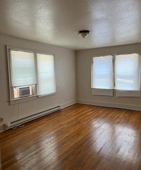 817 W 37th St #1 — Photo 10