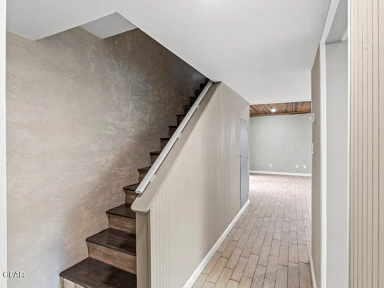 6901 N Lagoon Dr #1 — Photo 5