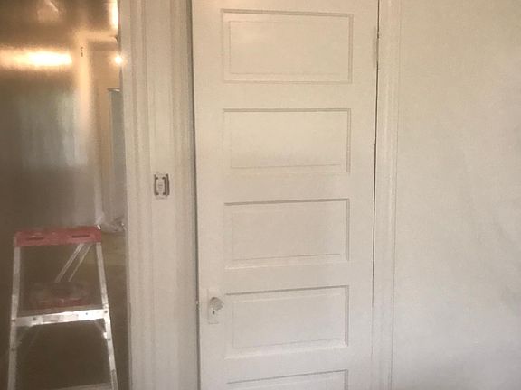 3rd image of 317 Messenger St #2