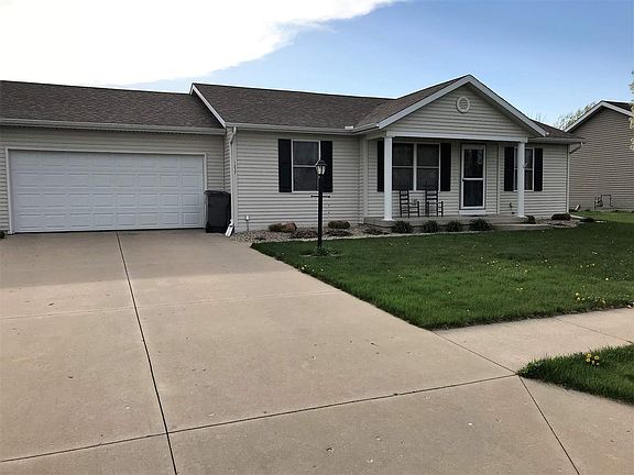 2nd image of 1237 White Oak Dr