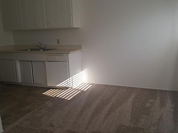 5th image of 1035 1/2 Wilbur Ave