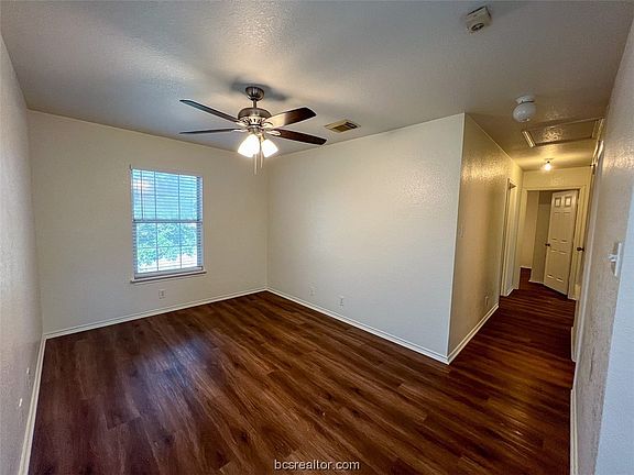 5th image of 362 Copper Bluff Dr