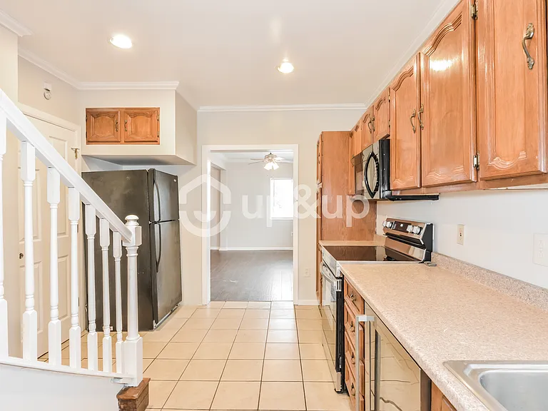4000 Schiller Pl — Photo 6