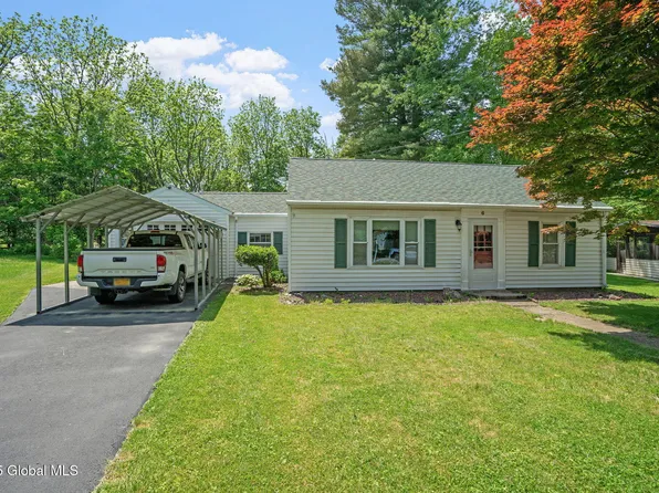6 Tremont Drive, Nassau, NY 12123