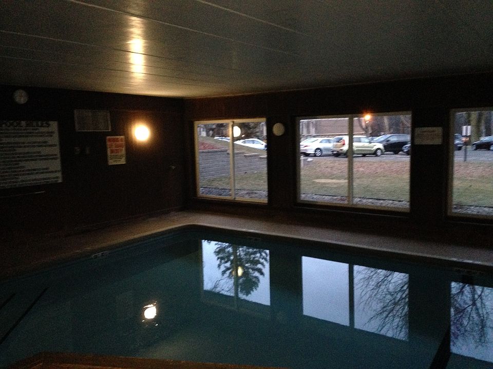 2nd image of 175 County Road B2 E APT 112