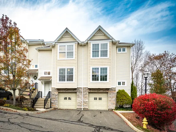 32 Crows Nest Lane #23, Danbury, CT 06810