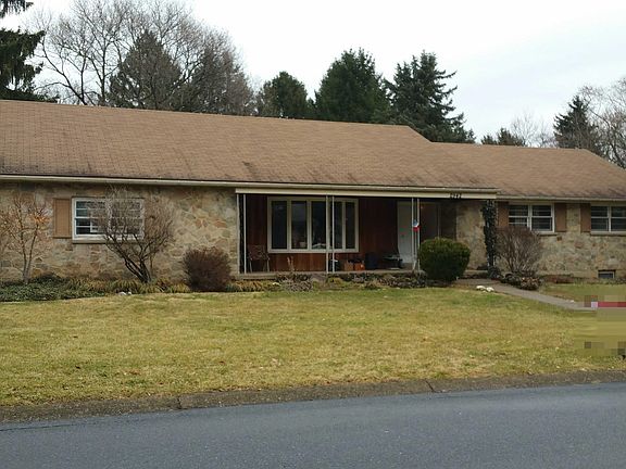 5th image of 2942 Sunset Dr