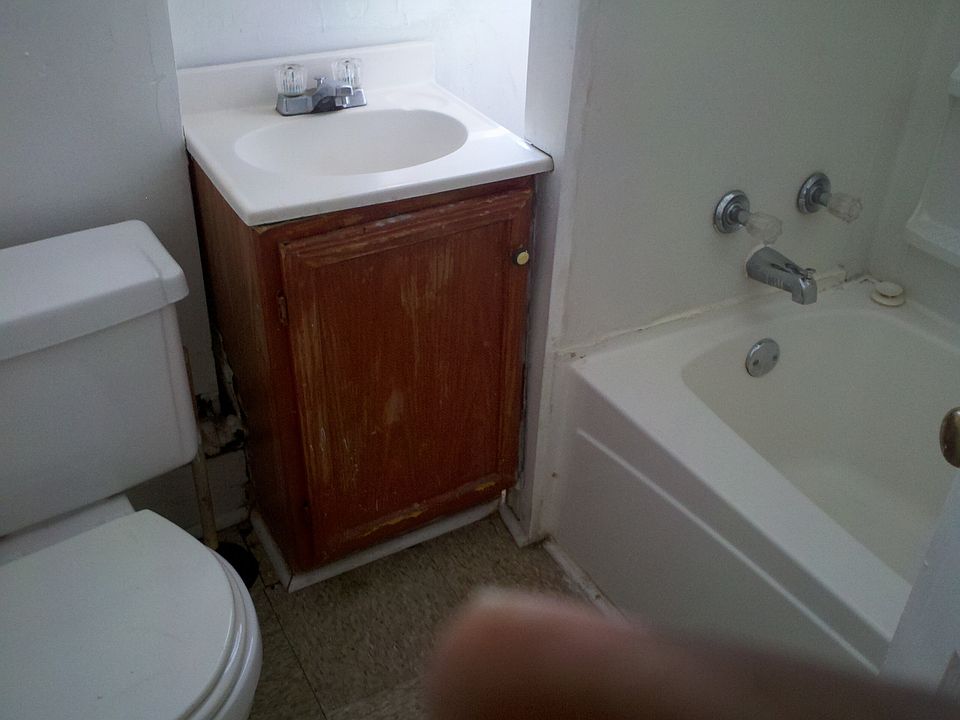 2nd image of 4706 Hawthorne St #1