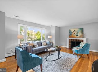 2306 Barbour Rd, Falls Church, VA 22043