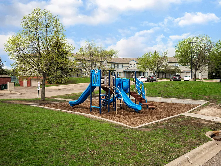 Lakeview Commons — Photo 39