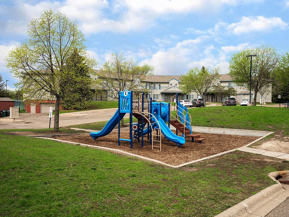 1st image of 15215 18th Ave N #15205203