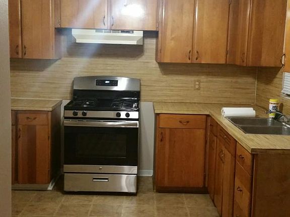 Kitchen - view 2