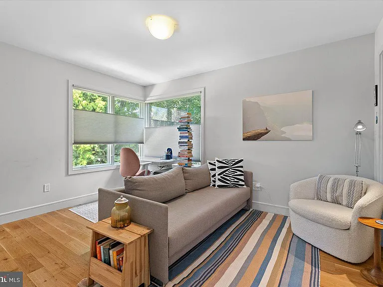 23 Leigh Ave #B — Photo 12