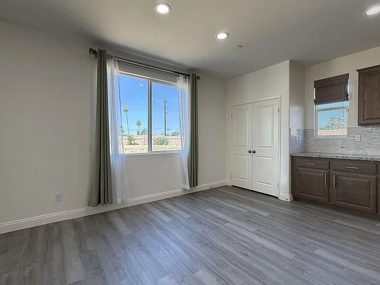 1317 Alpine Ave — Photo 5