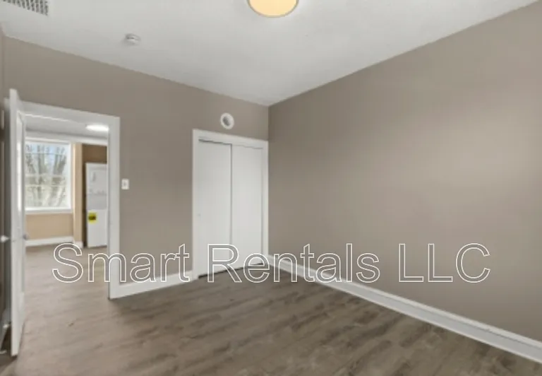 4205 Ellenwood Ave #202 — Photo 2