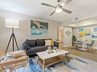 6801 W Ocotillo Rd APT 3040, Glendale, AZ 85303