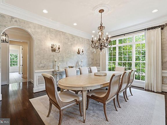 3rd image of 9842 Corsini Ct