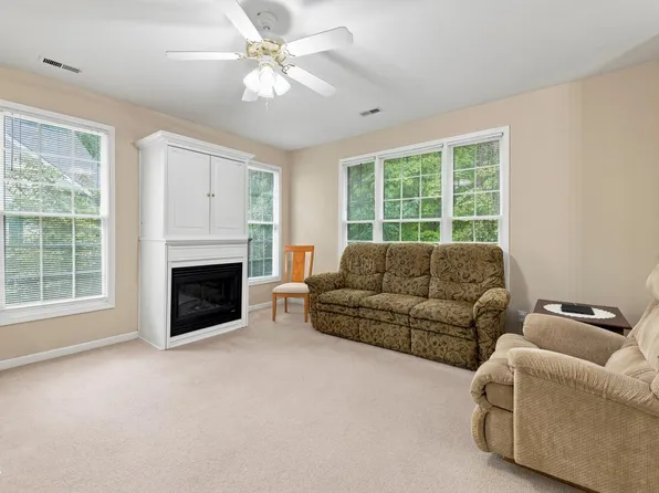 2923 Kudrow Ln, Morrisville, NC 27560