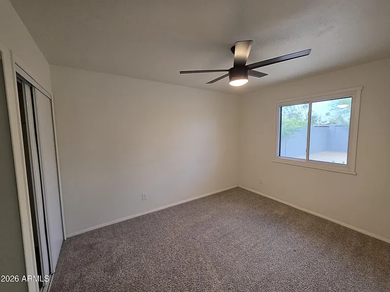 3735 E Claire Dr — Photo 10