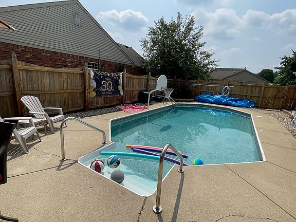 2nd image of 6512 E Rosebush Ln