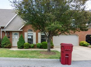 404 E Mountain View Rd APT 103, JOHNSON CITY, TN 37601