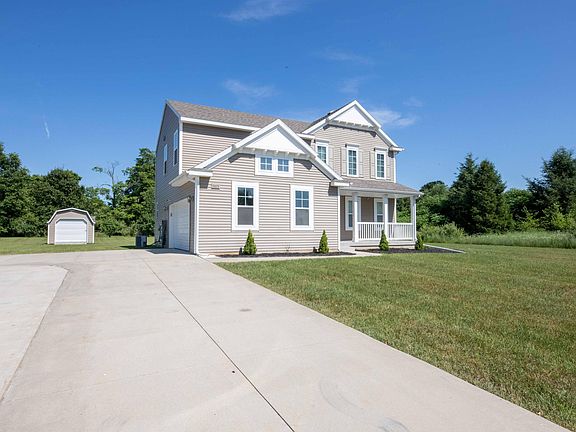 3rd image of 50276 Rebecca Dr