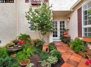 611 Augusta Dr, Moraga, CA 94556
