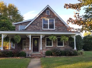 302 Boston St NE, Gravette, AR 72736