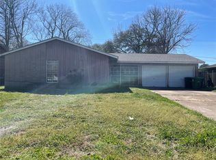5842 Flamingo Dr, Houston, TX 77033