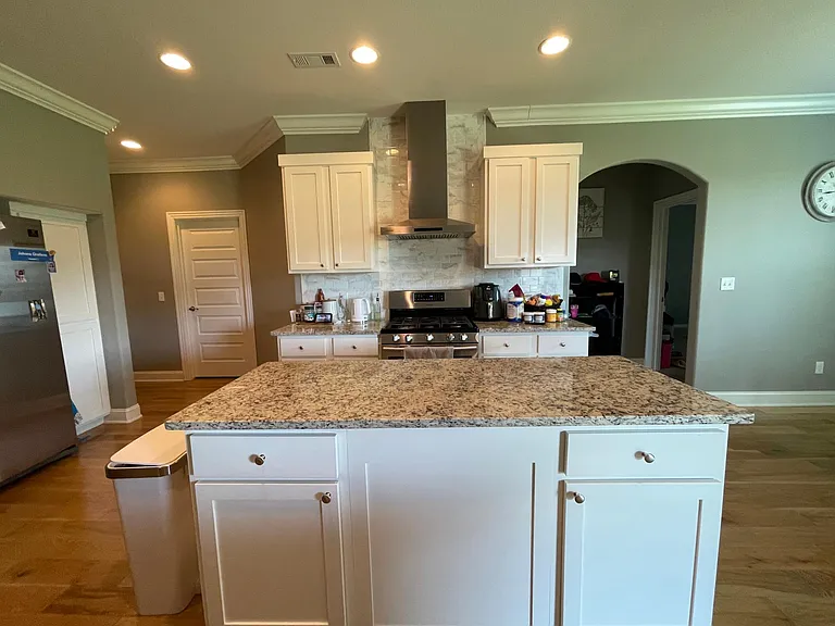 1902 W Broadway Pl — Photo 10