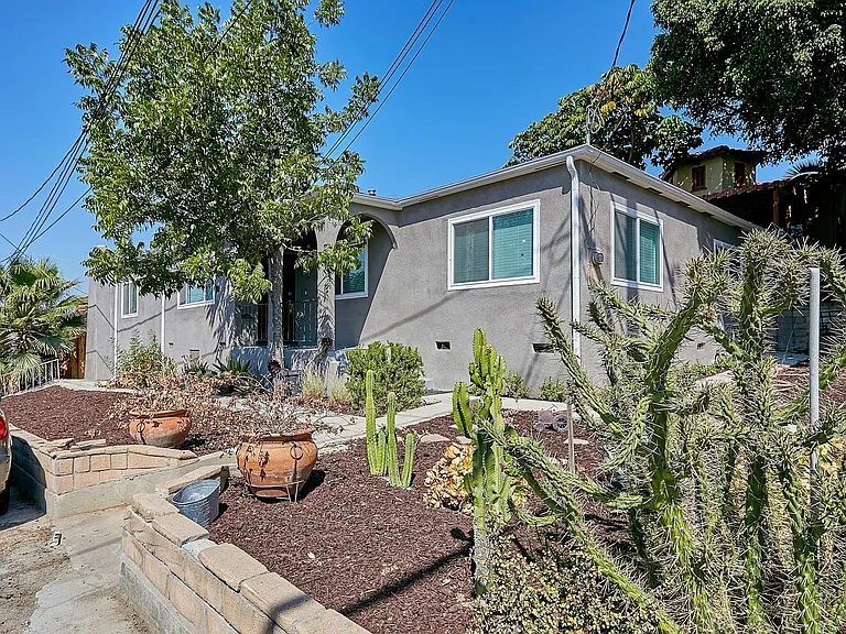 1603 Sargent Pl — Photo 23