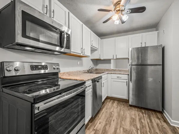 347 Oakland St, Manchester, CT