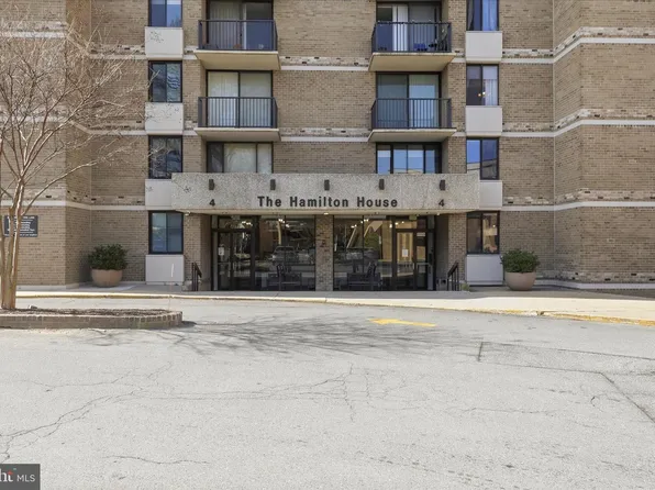 4 Monroe St APT 511, Rockville, MD 20850