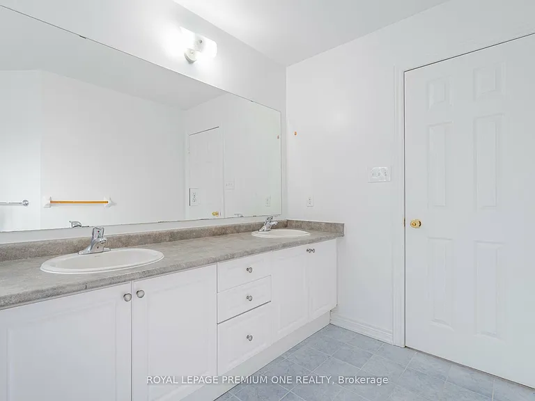 48 Devonwood Dr — Photo 32