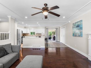 1949 Taylor St, Pt Coquitlam, BC V3C 4M1